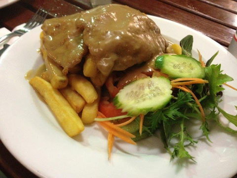 Rosebery Hotel - Go Out 0