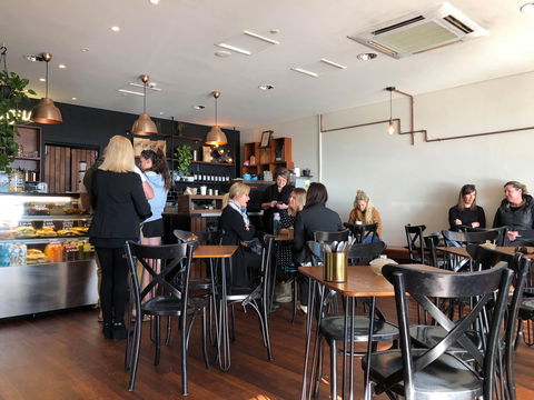 The Rogue & Rascal - Go Out 0