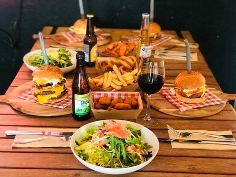 The Heritage Restaurant - Go Out 0