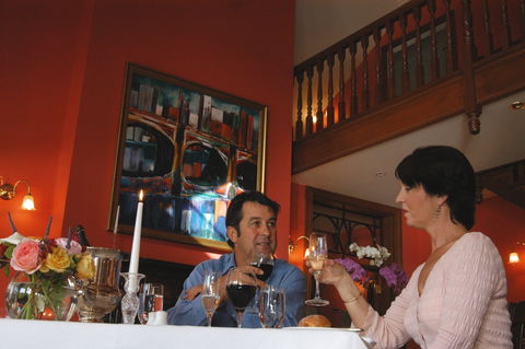 Woodman Estate's Restaurant - Pubs and Clubs 1