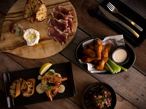 Walrus Social House - Pubs and Clubs 0