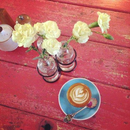 Favourite Chair Cafe - Go Out 0