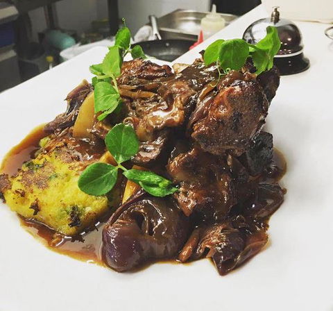Luscious Organic Cafe & Shop - Pubs and Clubs 11