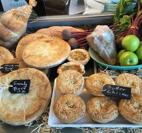 Luscious Organic Cafe & Shop - Pubs and Clubs 12