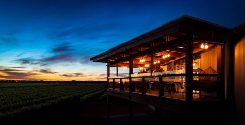 Atze's Corner Wines - Go Out 0