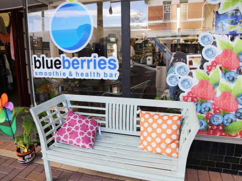 Blueberries Smoothie And Health Bar - Pubs and Clubs 0