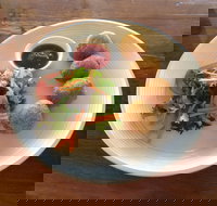 Cafe Ruche - Pubs and Clubs