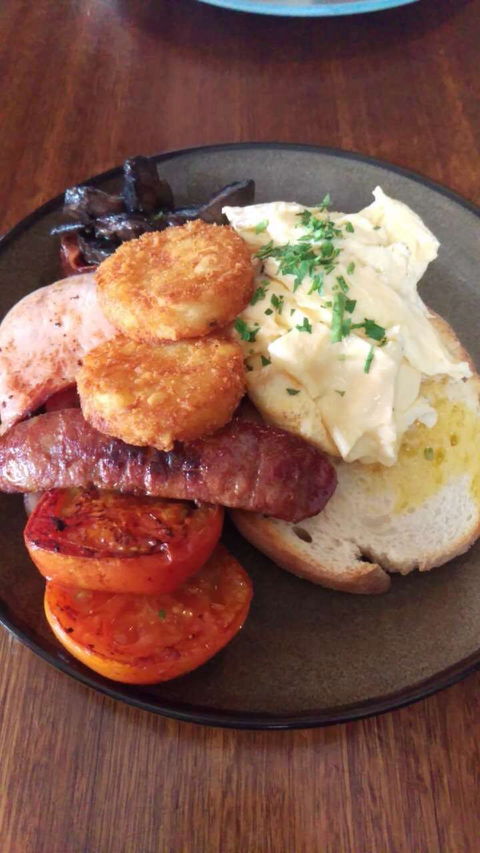 Caledonian Hotel - Pubs and Clubs 0