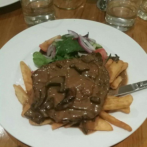 Bolter's Grill - Pubs and Clubs 0