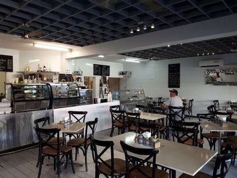 E'Claire's Coffee Shop - Pubs and Clubs 1