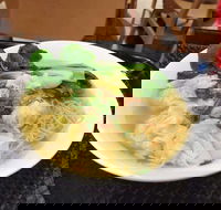 Li Xiu Kitchen - Pubs and Clubs