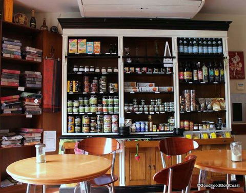 Montmartre French Patisserie - Pubs and Clubs 0