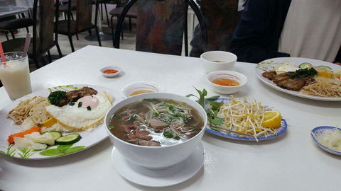 Pho Hong Tam - Pubs and Clubs 0
