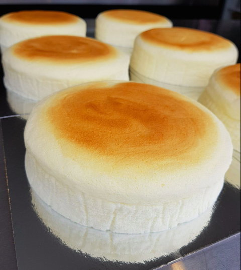 Jiggle Cheesecake - Go Out 0