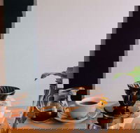 Macchiato Me - Pubs and Clubs