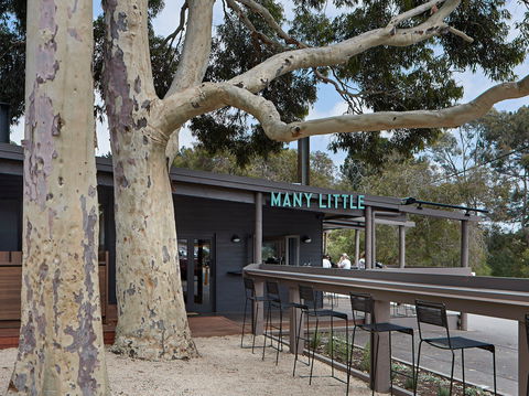 Many Little Bar And Bistro - Pubs and Clubs 1