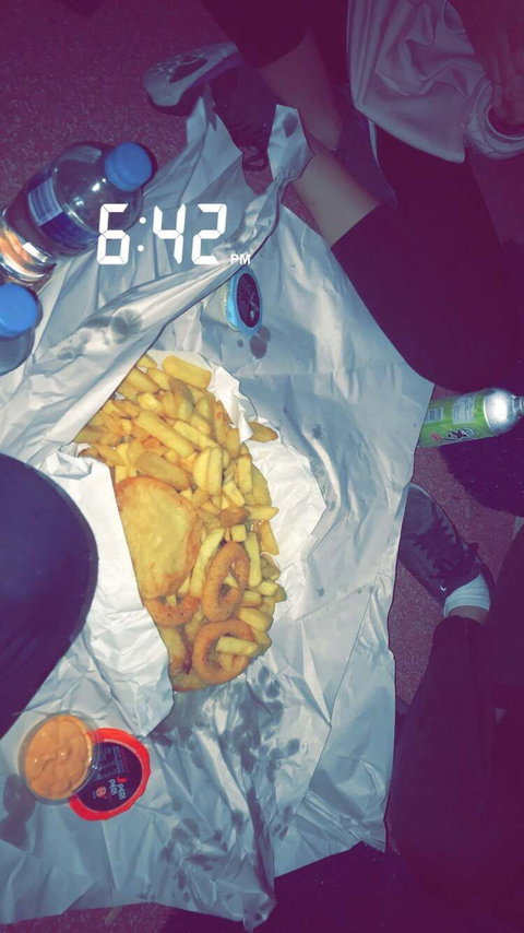 Sharks Tail Fish & Chippery - Go Out 0