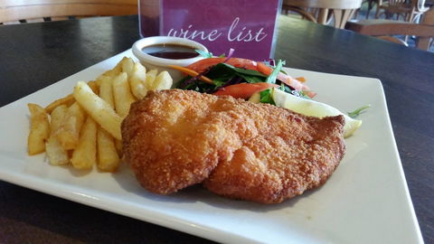 Bistro - Long Jetty Hotel - Go Out 0