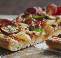 Domino's - Stirling - Pubs and Clubs