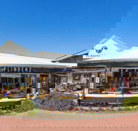 Flinderz Cafe - Pubs and Clubs