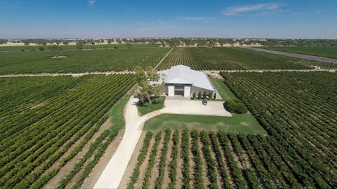 Parker Coonawarra Estate - Pubs and Clubs 0