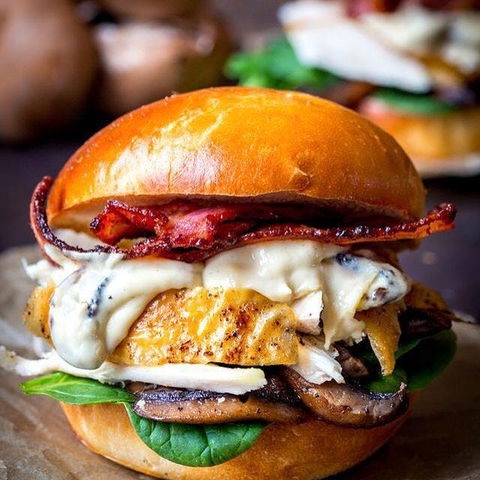 Boom Boom Burgers - Surfers Paradise - Pubs and Clubs 0