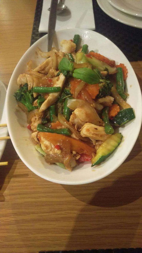 Hot Wok Thai - Go Out 0