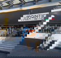 Moretto's On Palmer - Pubs and Clubs