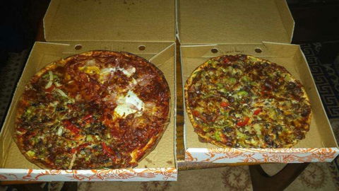 Pavarotti Pizza - Go Out 0