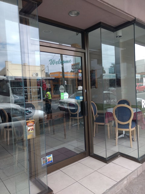Moti Mahal Indian Restaurant - Pubs and Clubs 0