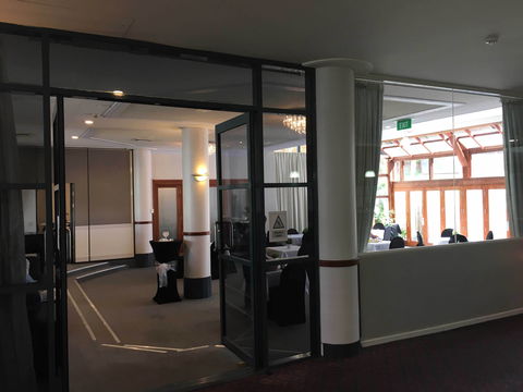 Bayswater Hotel - Go Out 0