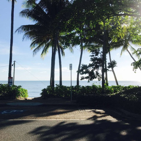 Fratelli On Trinity - Go Out 0