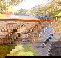 Krondorf Creek Farm - Pubs and Clubs