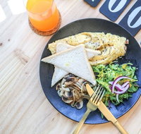 Ocean Str-Eats Cafe - Pubs and Clubs