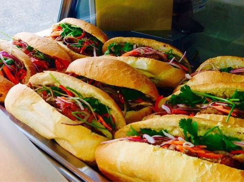 Tammy's Meat Rolls - Salisbury Heights - Pubs and Clubs 0