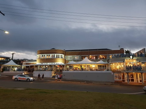 The Beach Hotel, Merewether - Go Out 0