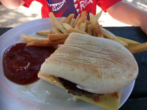 Yanchep Inn - Pubs and Clubs 0