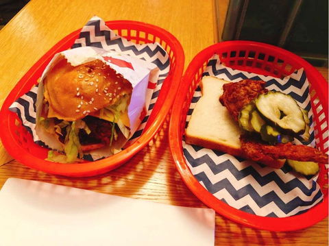 Belles Hot Chicken - Docklands - Go Out 0