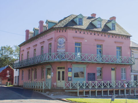 Braidwood Hotel - Go Out 1