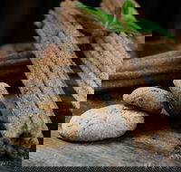 Chang Noi Thai - Pubs and Clubs