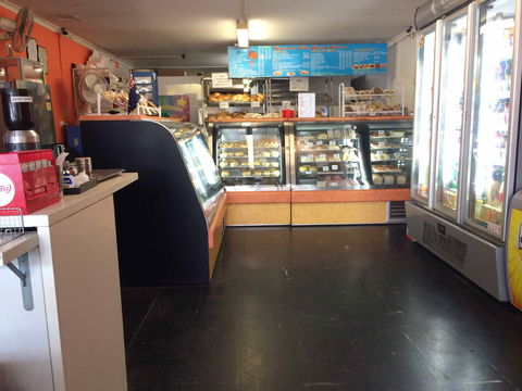 Corinda Hot Bread - Go Out 0