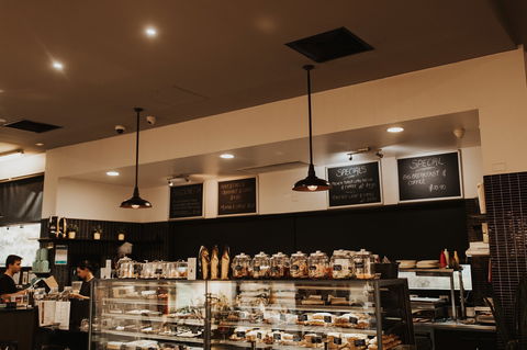 Frankie & Co Cafe - Pubs and Clubs 0