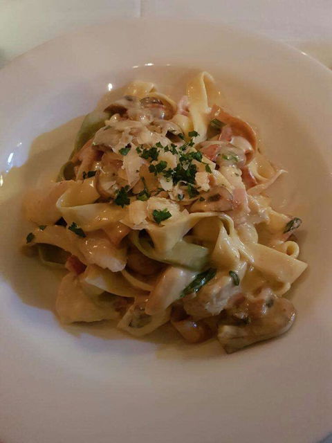 La Costa Cafe Restaurant - Go Out 0