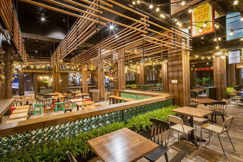 District 8 - Go Out 0