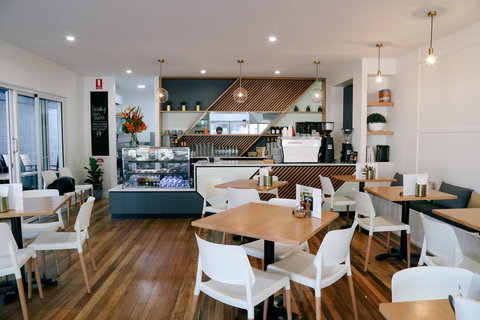 MYLK + KO - Go Out 0