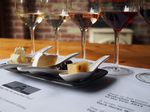 Oranje Tractor Wine - Pubs and Clubs 1