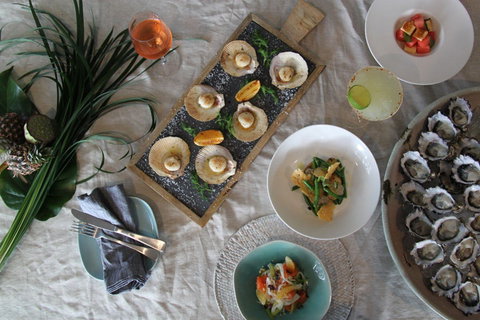 Peats Bite Restaurant - Go Out 0