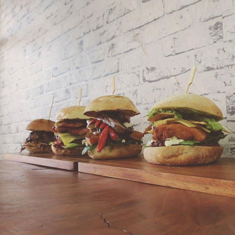 Rocco's Burger Cafe - Go Out 0