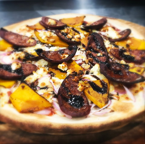 Earth & Soul Pizza Bairnsdale - Pubs and Clubs 2