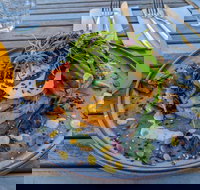 Eating Station - Pubs and Clubs